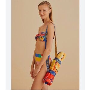FARM Rio Beach Towel & Carry Case.